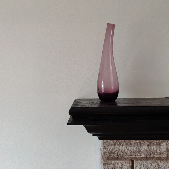 IKEA | MCM style bent neck 💜 purple bud vase - Picture 5 of 6